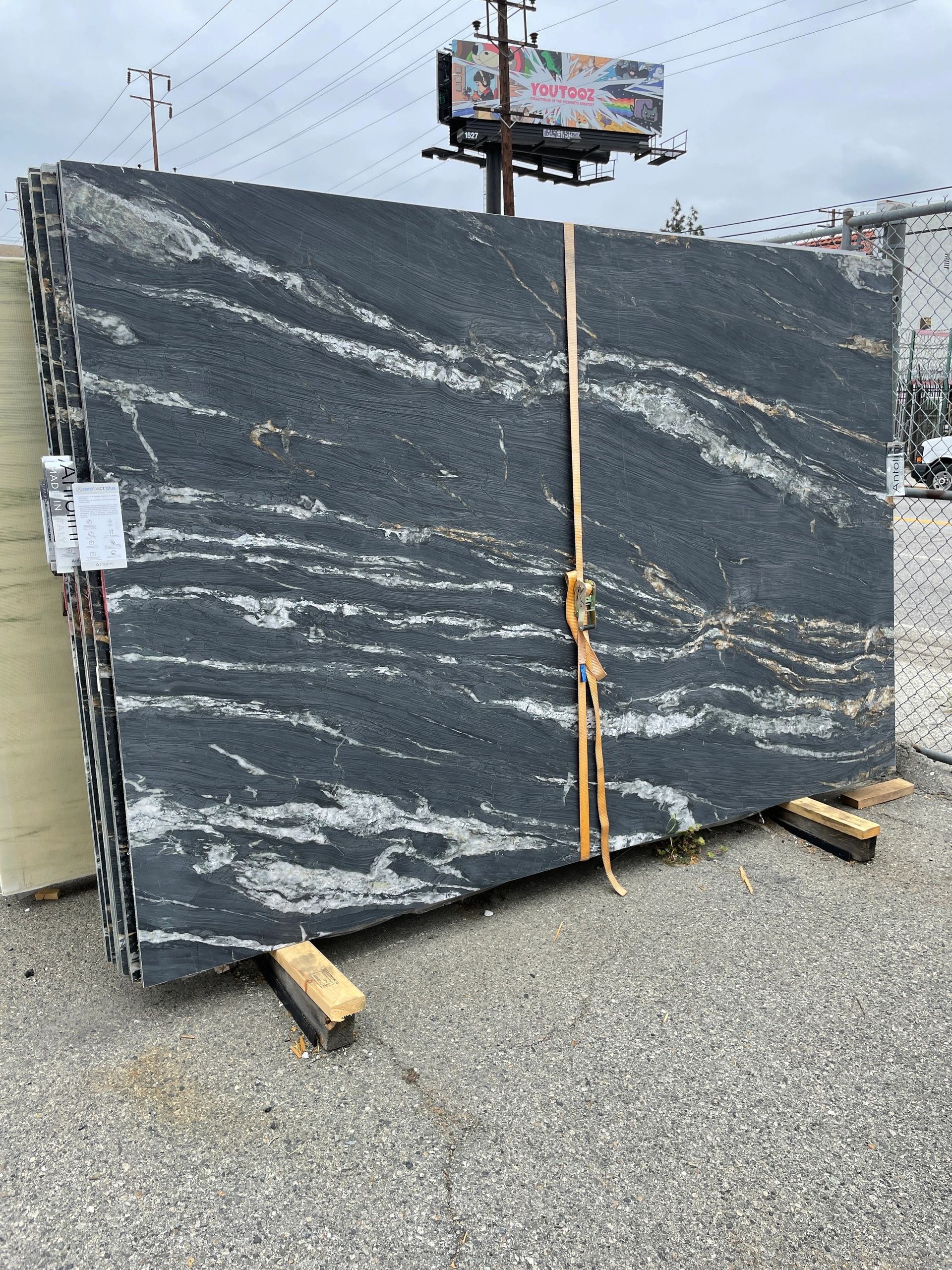 Leather Finish Quartzite Slabs Belvedere from Italy